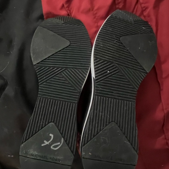 NEW Michael Kors Skylar Stretch Knit Sock Sneaker - Picture 5 of 8